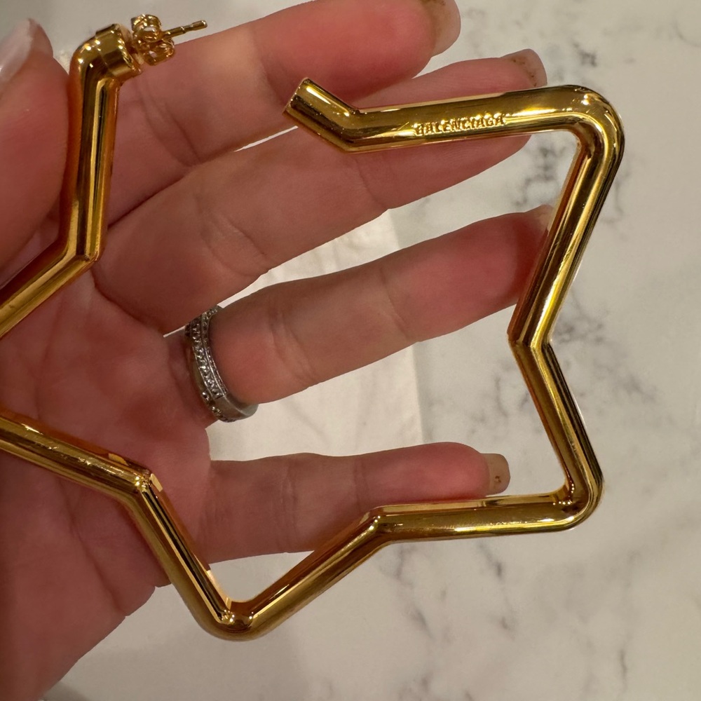 Balenciaga Gold Star and B alphabet earrings - Picture 3 of 9